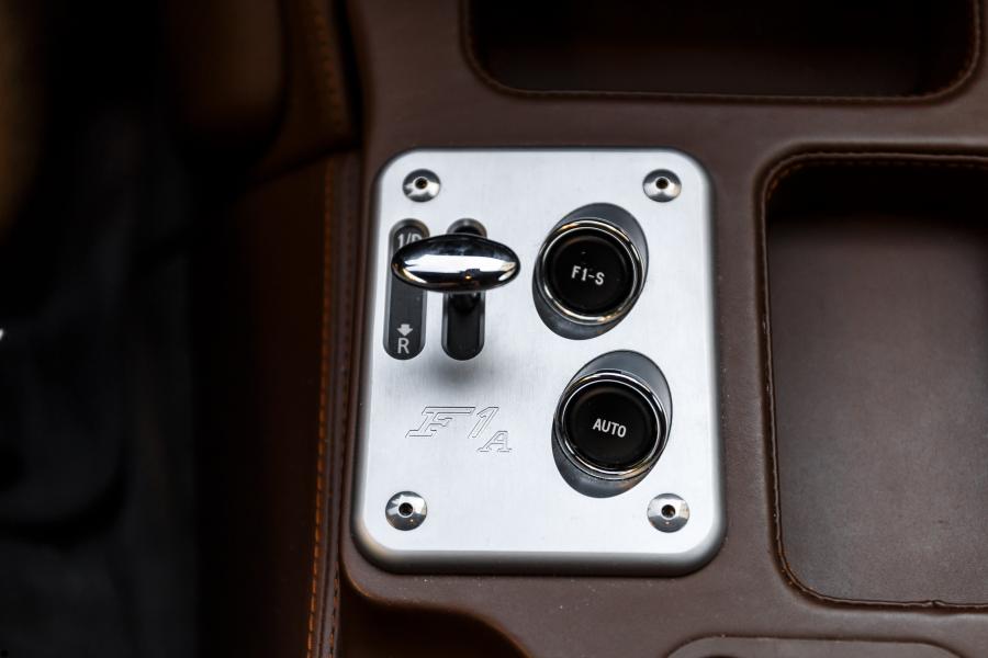 Детали интерьера Ferrari 612 Scaglietti HGTS Russian Limited Edition 2007 года  (фото 19 из 19)